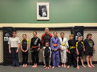 Crosse Training students and coaches together after training